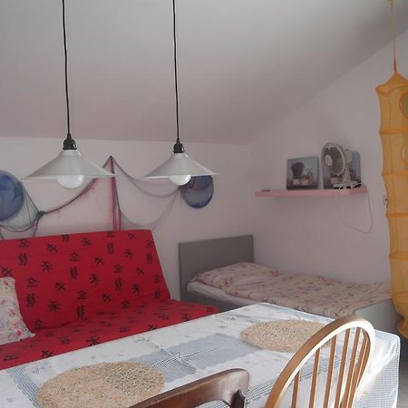 Apartments Vanda Vrboska Room photo