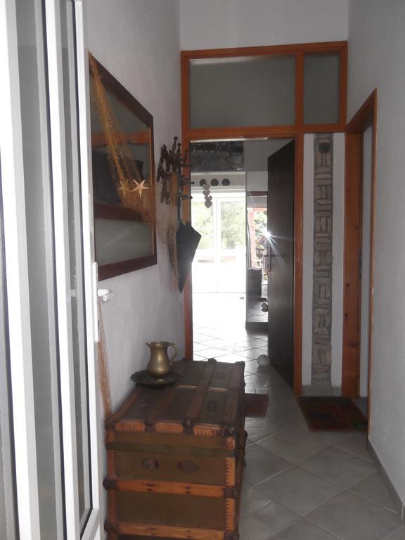 Apartments Vanda Vrboska Room photo