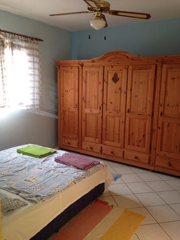 Apartments Vanda Vrboska Room photo